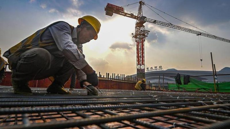 找施工队建房成本解析：影响价格的关键因素**